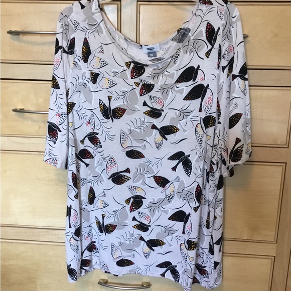 Old Navy Tops - Old Navy Short Sleeve Top - Black & Tan Bird print. XXL. Stretchy rayon